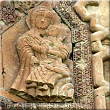 Vierge à l'enfant, façade ouest