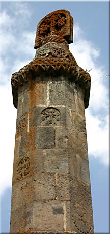 Colonne de la Trinité (début du Xe siècle)