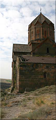 Vue du nord, au bord de la gorge