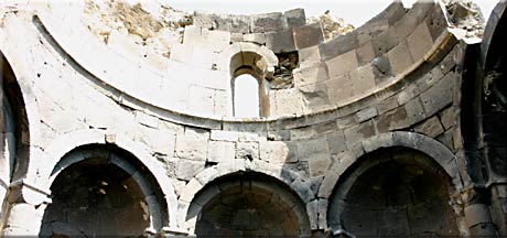 Intérieur, ronde des conques sous le ciel