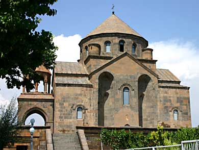 Edjmiadzin, église Sainte Hripsimé