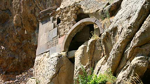 Geghard, chapelle de la Mère de Dieu