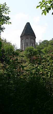 Eglise de Kirants, au-delà des herbes ar_rkirants_02
