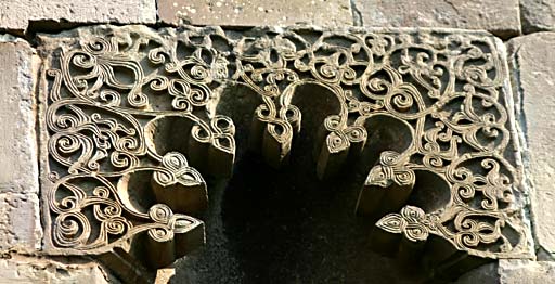 Makaravank, détail façade sud église principale Makaravank, détail façade sud église principale