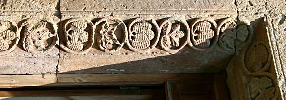 Odzoun, frise à la porte ouest Odzoun, frise à la porte ouest