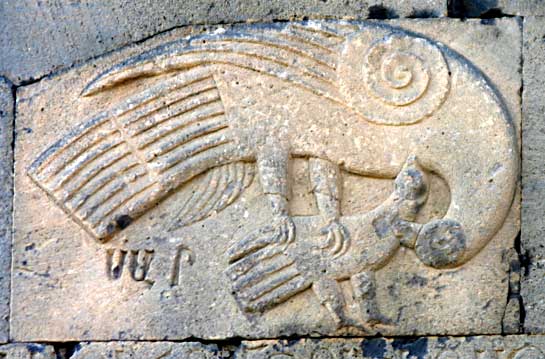 Tanahat, deux oiseaux au chevet Tanahat, deux oiseaux au chevet