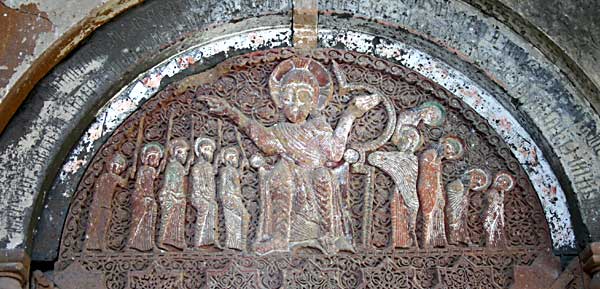 Yovhannavank, portail sud de l'église Yovhannavank, portail sud de l'église