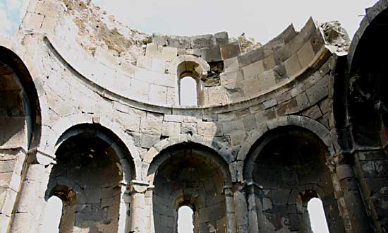 Zoravar, de ce qui était l'intérieur Zoravar, de ce qui était l'intérieur