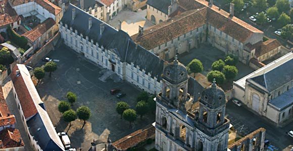 L'abbaye royale vue du ciel